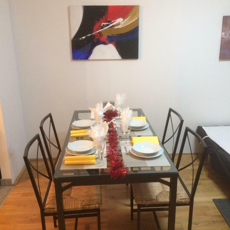 Lg Lovely Apartment Штокерау Екстер'єр фото