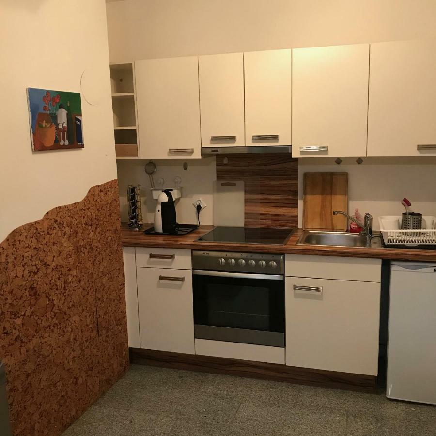 Lg Lovely Apartment Штокерау Екстер'єр фото