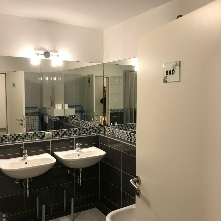 Lg Lovely Apartment Штокерау Екстер'єр фото